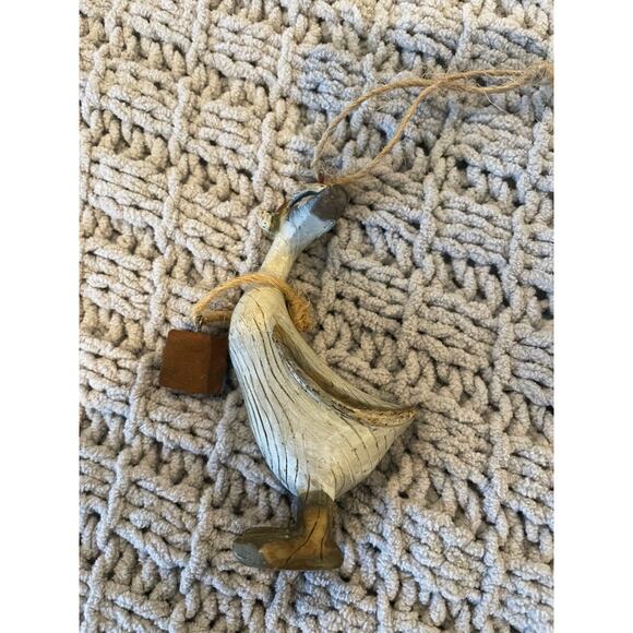 Set of 3 Antiqued Wood Look Geese for Christmas - Picture 4 of 7